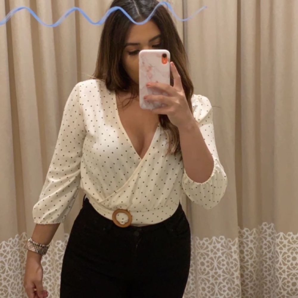 Francesca’s crop long sleeve sexy top